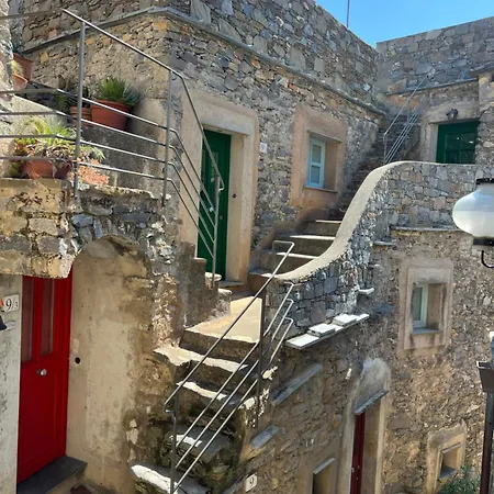 Spacious 2 Bedroom * Colletta