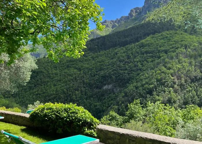 Spacious 2 Bedroom Colletta