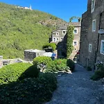 Spacious 2 Bedroom Apartment Colletta
