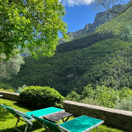 Spacious 2 Bedroom Colletta